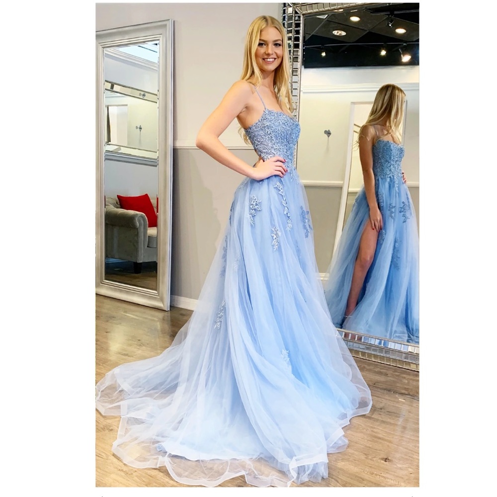 Rene beautiful chiffon & lace corset prom dress in sky blue - Picture 4 of 17